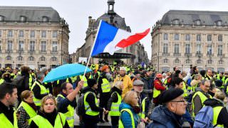 Gilets Jaunes Hausse des taxes sur le carburant 2018