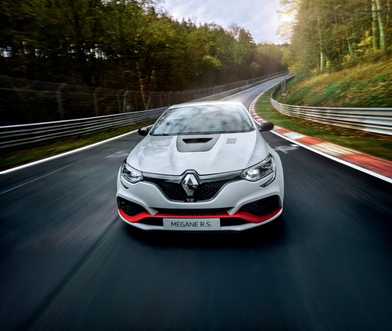 Megane RS Trophy-R Record Nurburgring