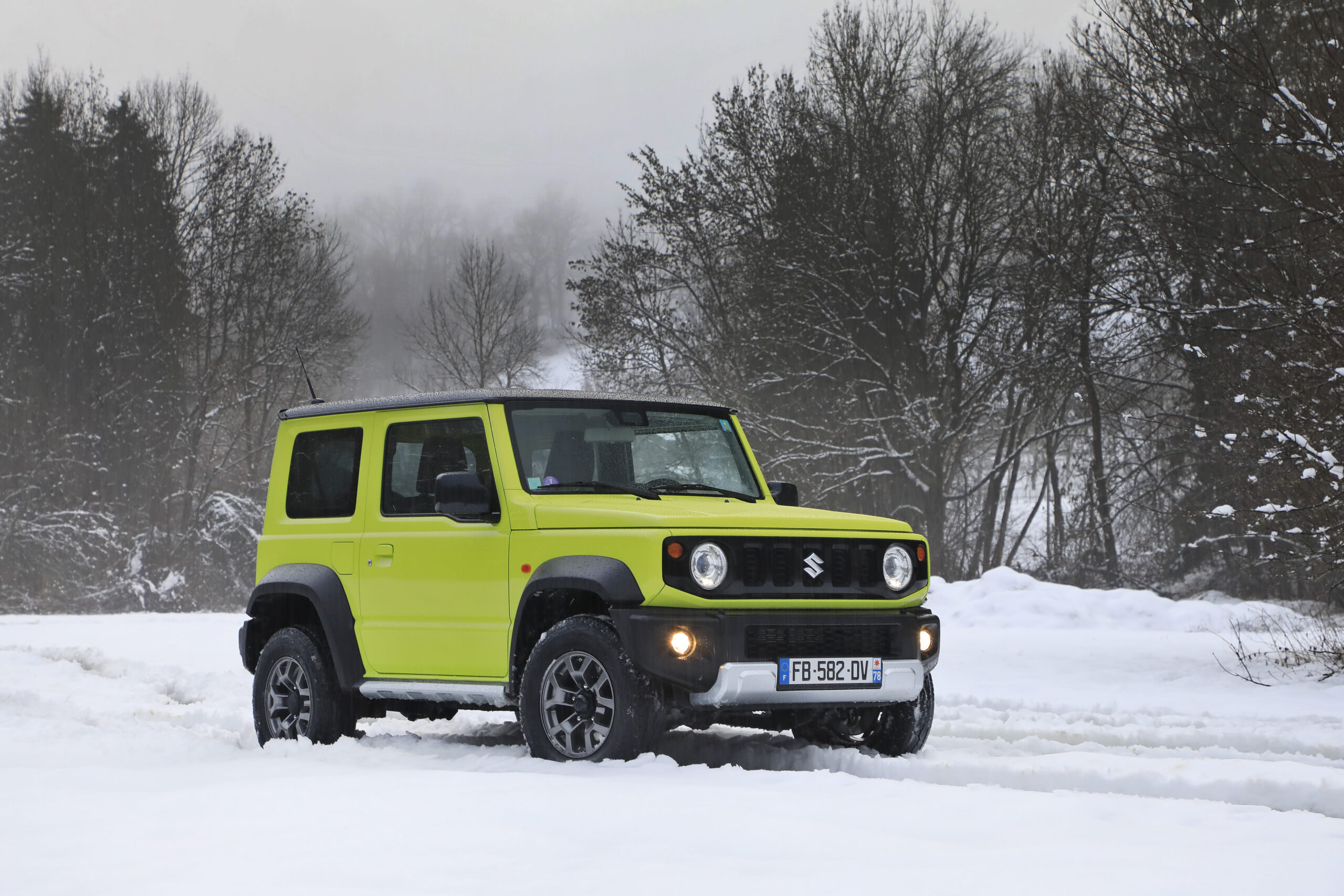 Suzuki jimny 3 дверный