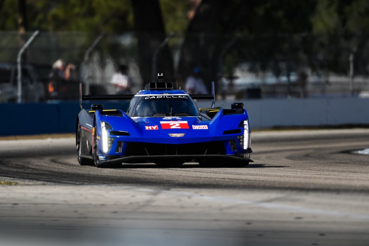 La Cadillac V-Series.R aux essais du Prologue FIA WEC à Sebring 2023