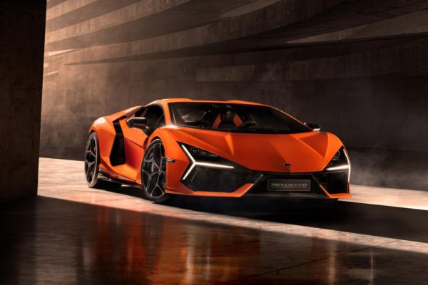 La nouvelle Lamborghini Revuelto V12