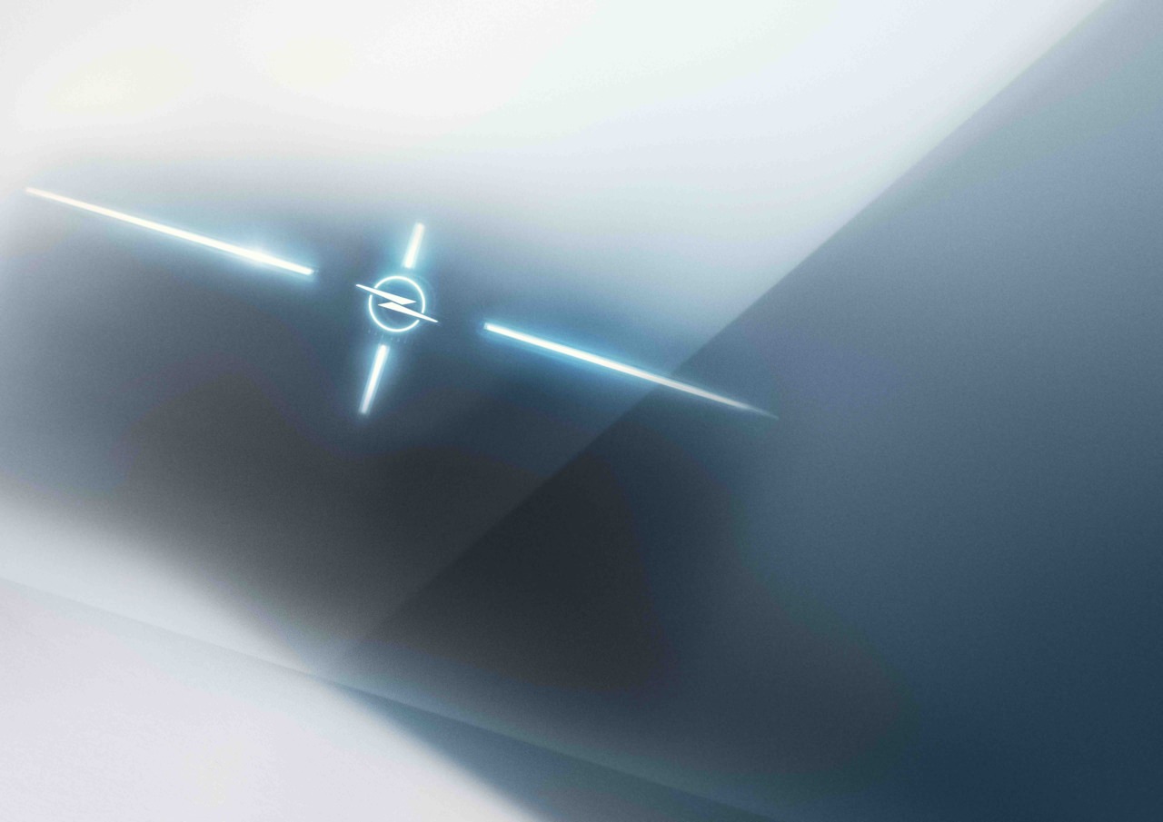 Nouveau logo Opel Blitz pour 2024